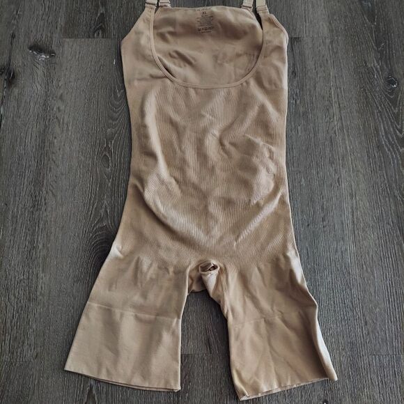 UnderWhere? Womens Classic Nude Bodysuit Mid Thigh W. Open Gusset XL - Picture 2 of 5